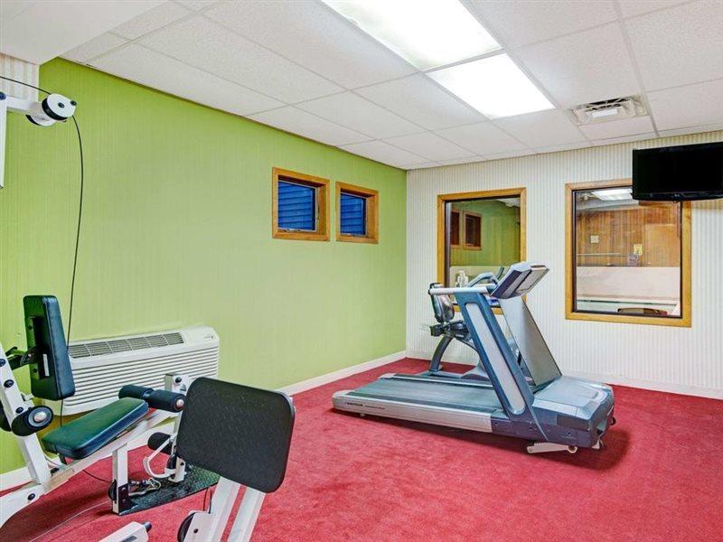 Days Hotel By Wyndham Methuen Ma Conference Center Екстериор снимка